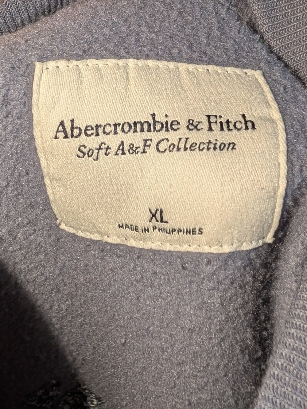 Abercrombie & Fitch Raglan Sunday Crew Sweatshirt - Picture 2 of 6